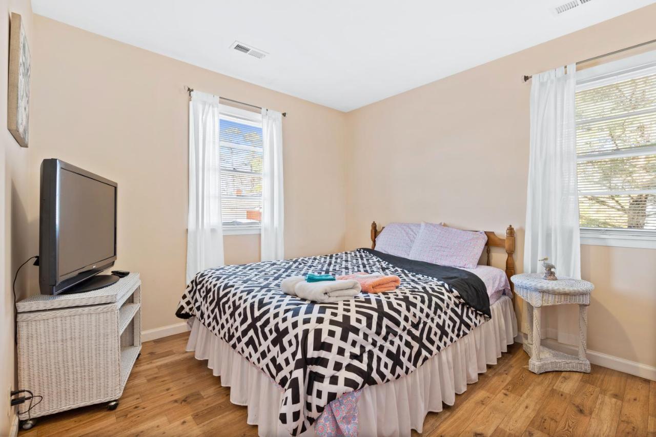 Turtle Shack - Ocean Isle Beach -Whole Beach House Екстер'єр фото